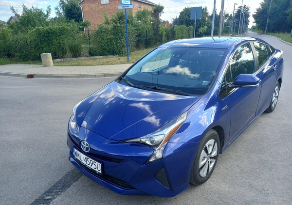 Toyota Prius cena 49999 przebieg: 198000, rok produkcji 2016 z Jasło małe 56